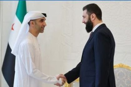 السيد الرئيس أحمد الشرع يلتقي وزير التجارة الخارجية الإماراتي لبحث التعافي الاقتصادي