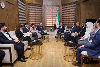 وزير النقل يبحث مع البنك الدولي تفعيل مشروع الربط السككي بين أوروبا والخليج